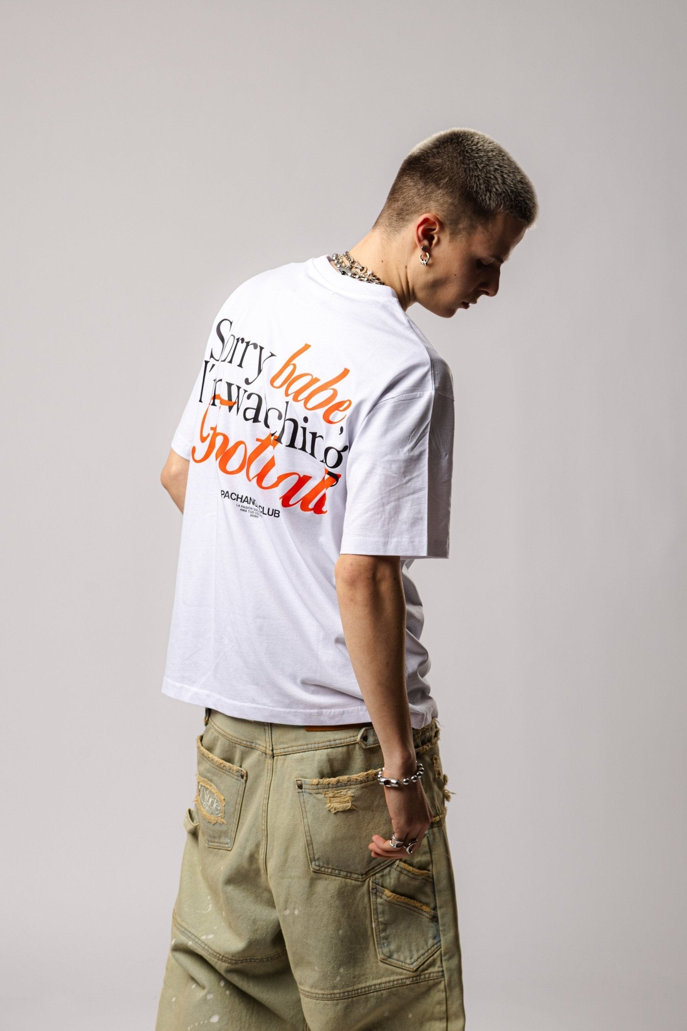 Camiseta "Sorry babe, I´m watching football" - Pachanga Club