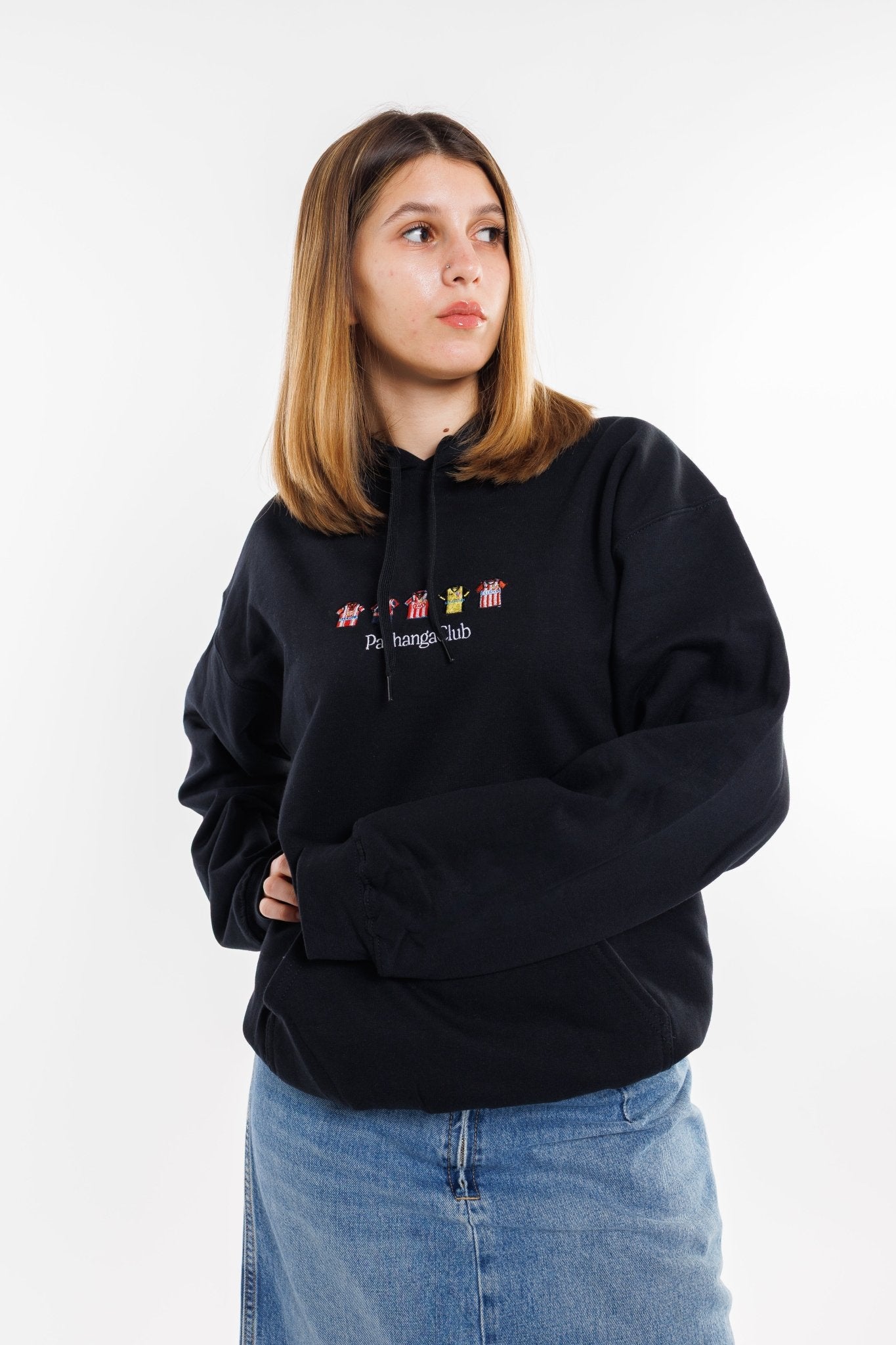 Sudadera Equipaciones Históricas Colchoneros - Negro - Pachanga Club