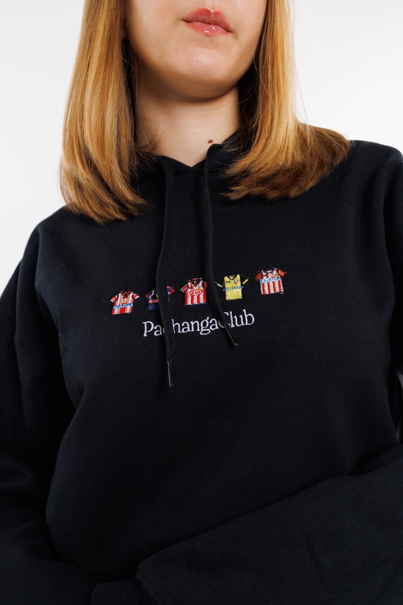 Sudadera Equipaciones Históricas Colchoneros - Negro - Pachanga Club