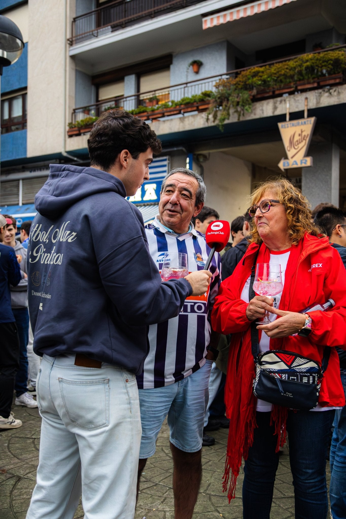 Sudadera "Fútbol, Mar & Pintxos" - Pachanga Club